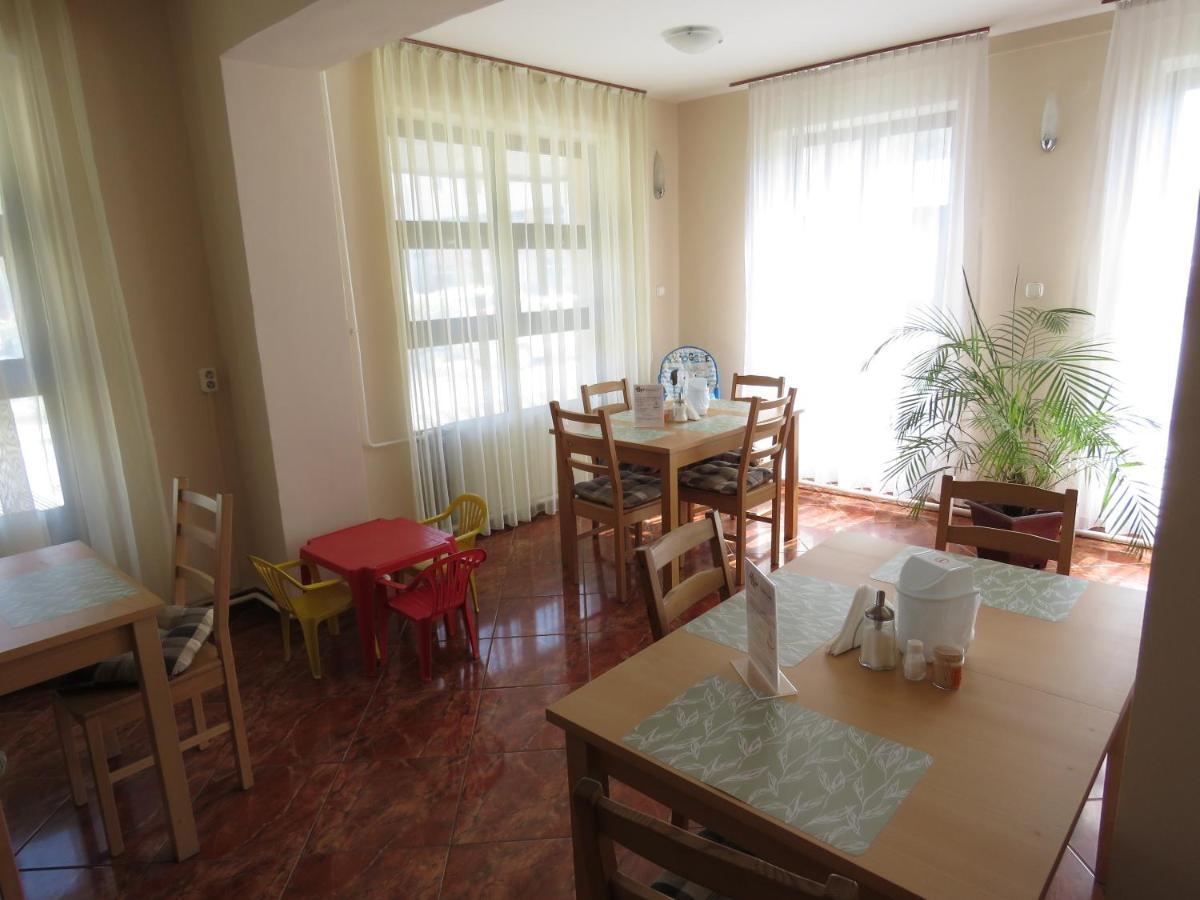 Thermal Apartmanhaz Komarom Exterior photo